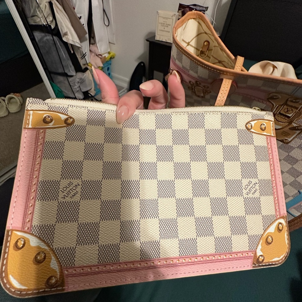 Limited Edition Damier Louis Vuitton Neverfull Trunk Edition GM - Picture 11 of 14